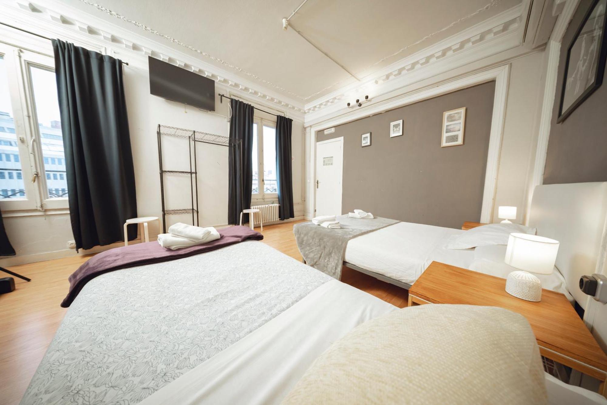 Wow Hostel Barcelona Eksteriør billede